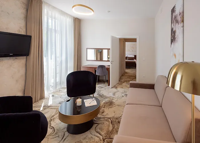 Ξενοδοχείο Palangos Vetra 4*